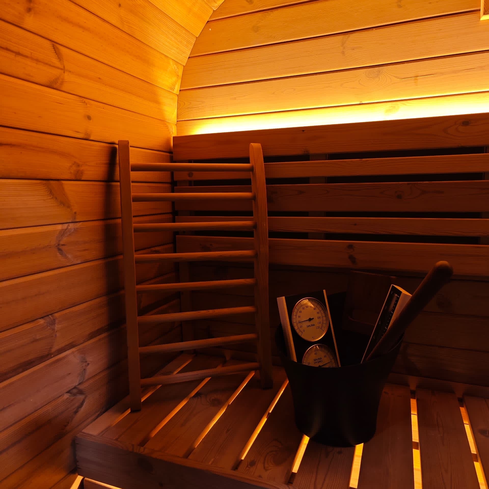 EPOCH 2 - 2 Person Outdoor Traditional Sauna